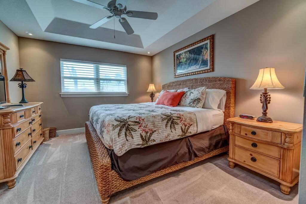 Bradenton Beach Resort Style Getaway-Walk To Beach Exterior foto